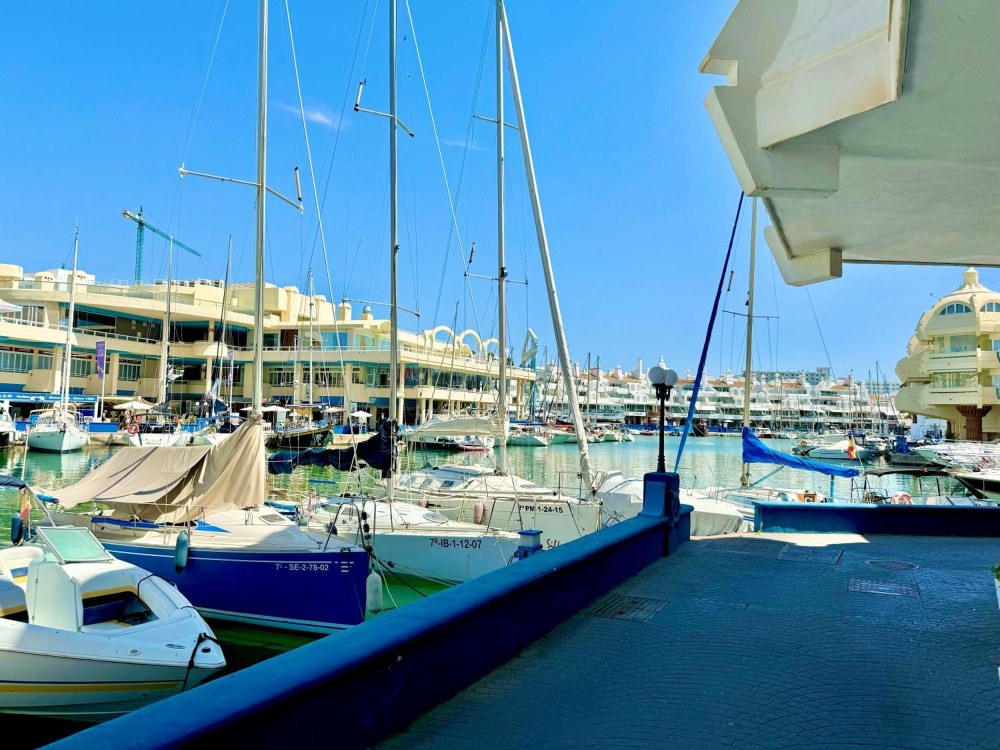 Luxe In De Jachthaven Benalmadena, Provincie Malaga, Costa Del Sol Appartement